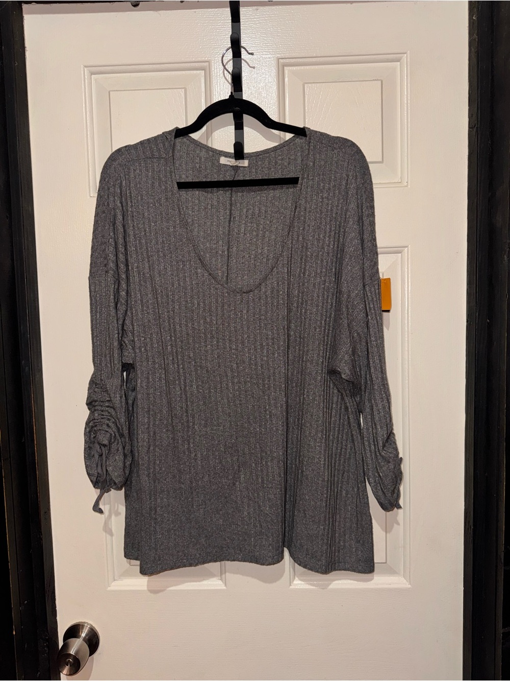 Maurices Gray Ribbed V-Neck Ruched Sleeve Top
